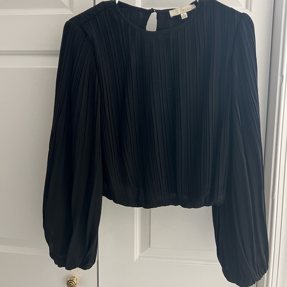 Pinch crop bellowed sleeve top size small